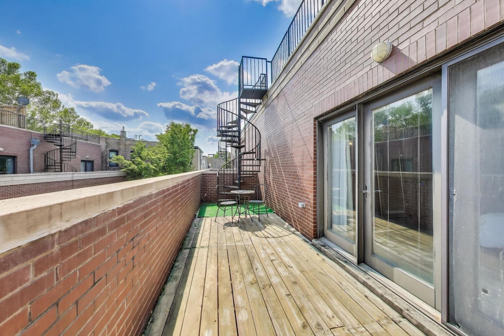 1910 W Addison Street Unit: F