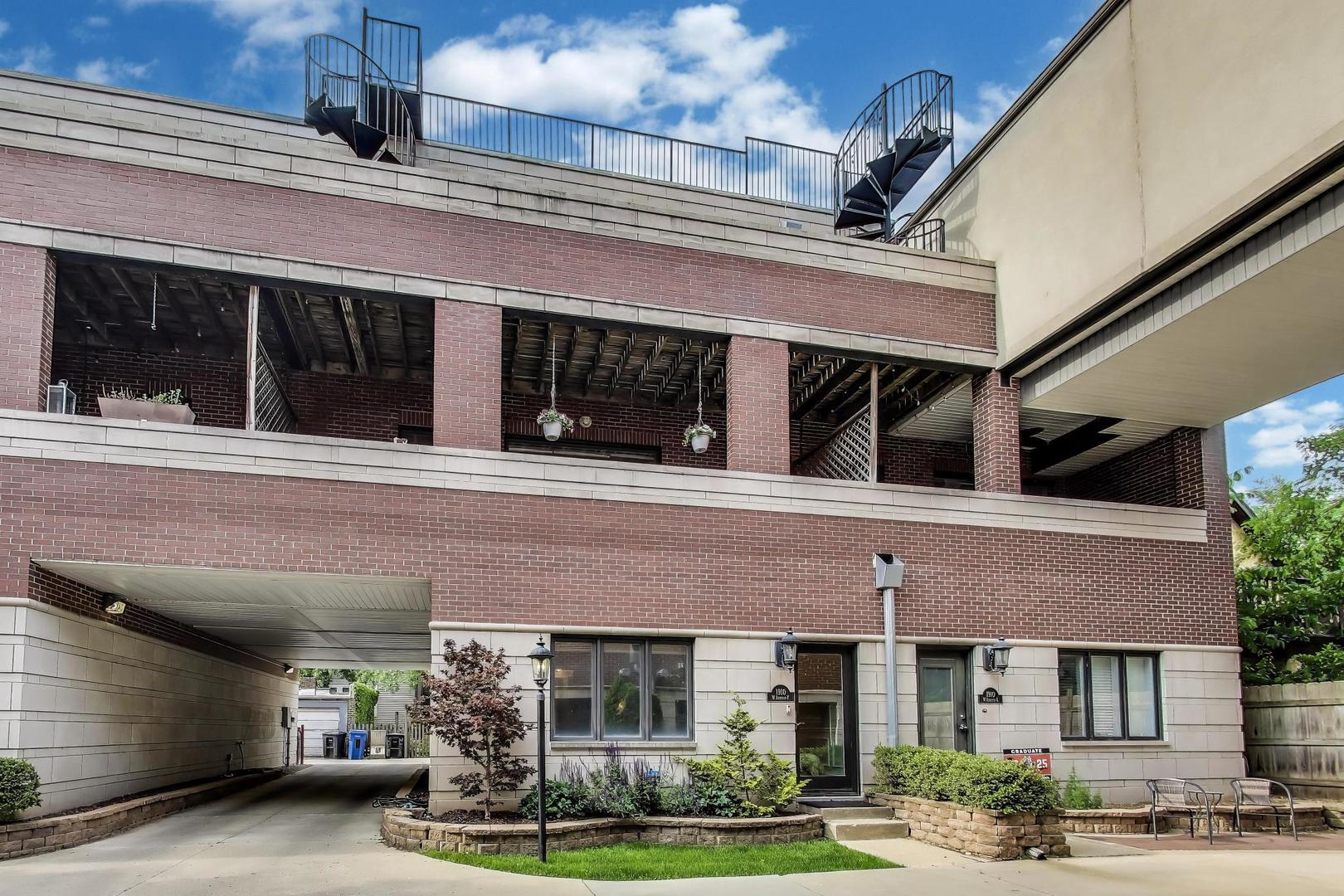 1910 W Addison Street Unit: F