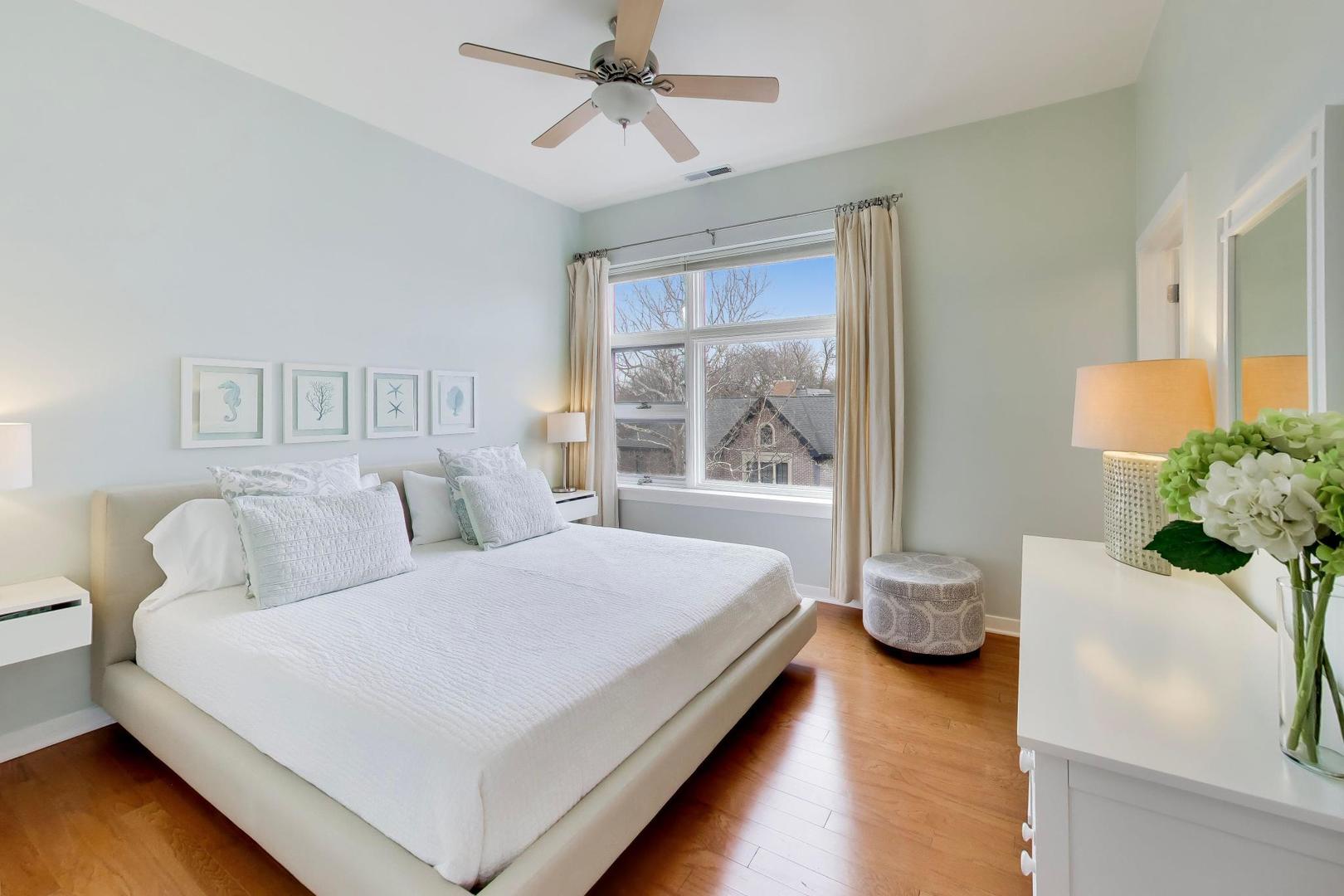 3741 N WOLCOTT Avenue Unit: 13