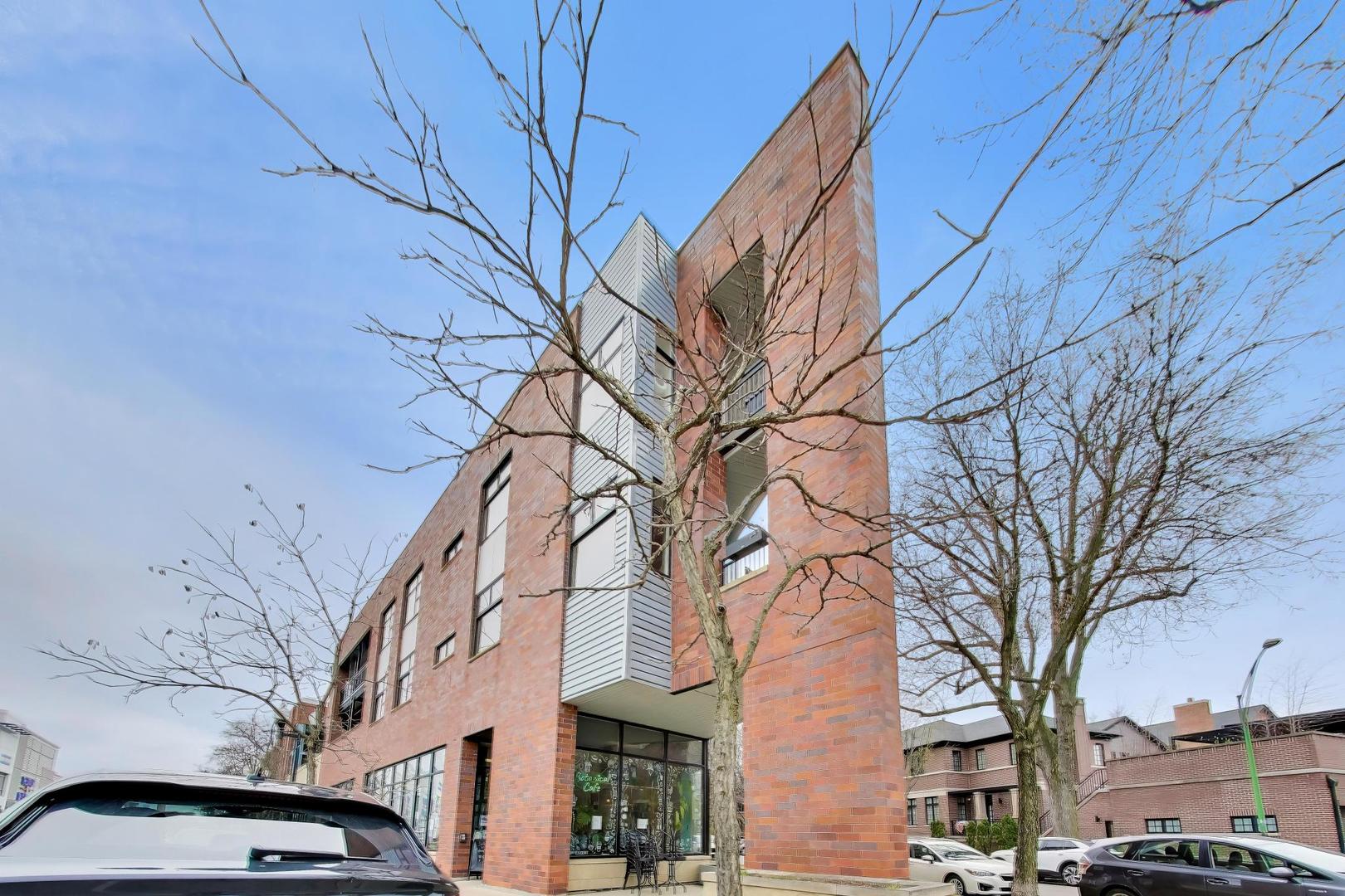 3741 N WOLCOTT Avenue Unit: 13