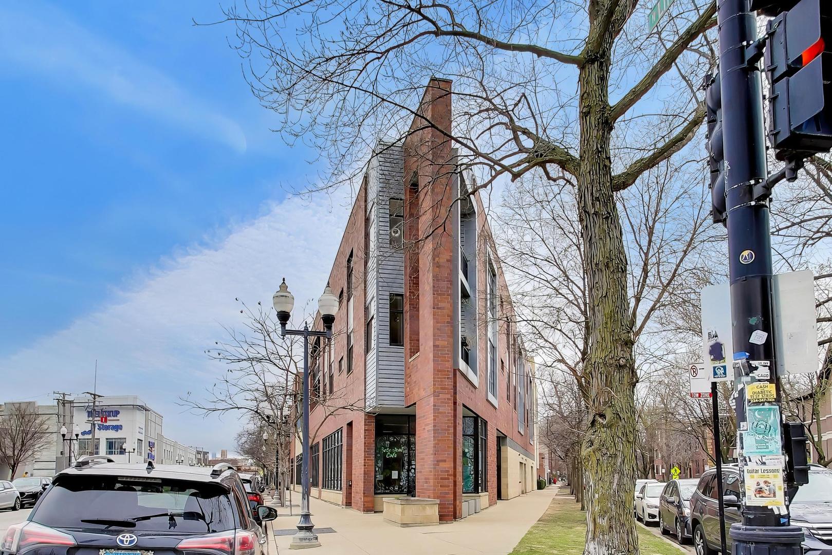 3741 N WOLCOTT Avenue Unit: 13
