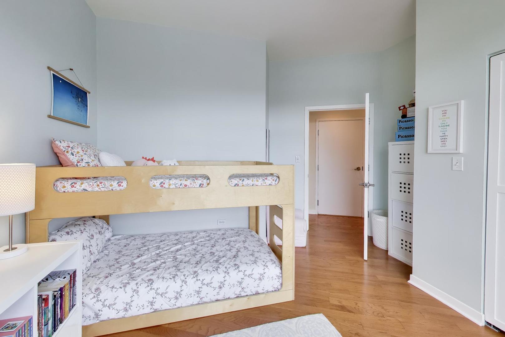 3741 N WOLCOTT Avenue Unit: 13