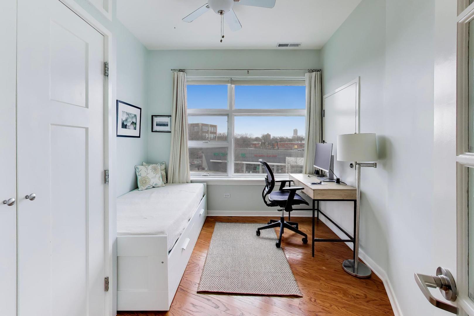 3741 N WOLCOTT Avenue Unit: 13