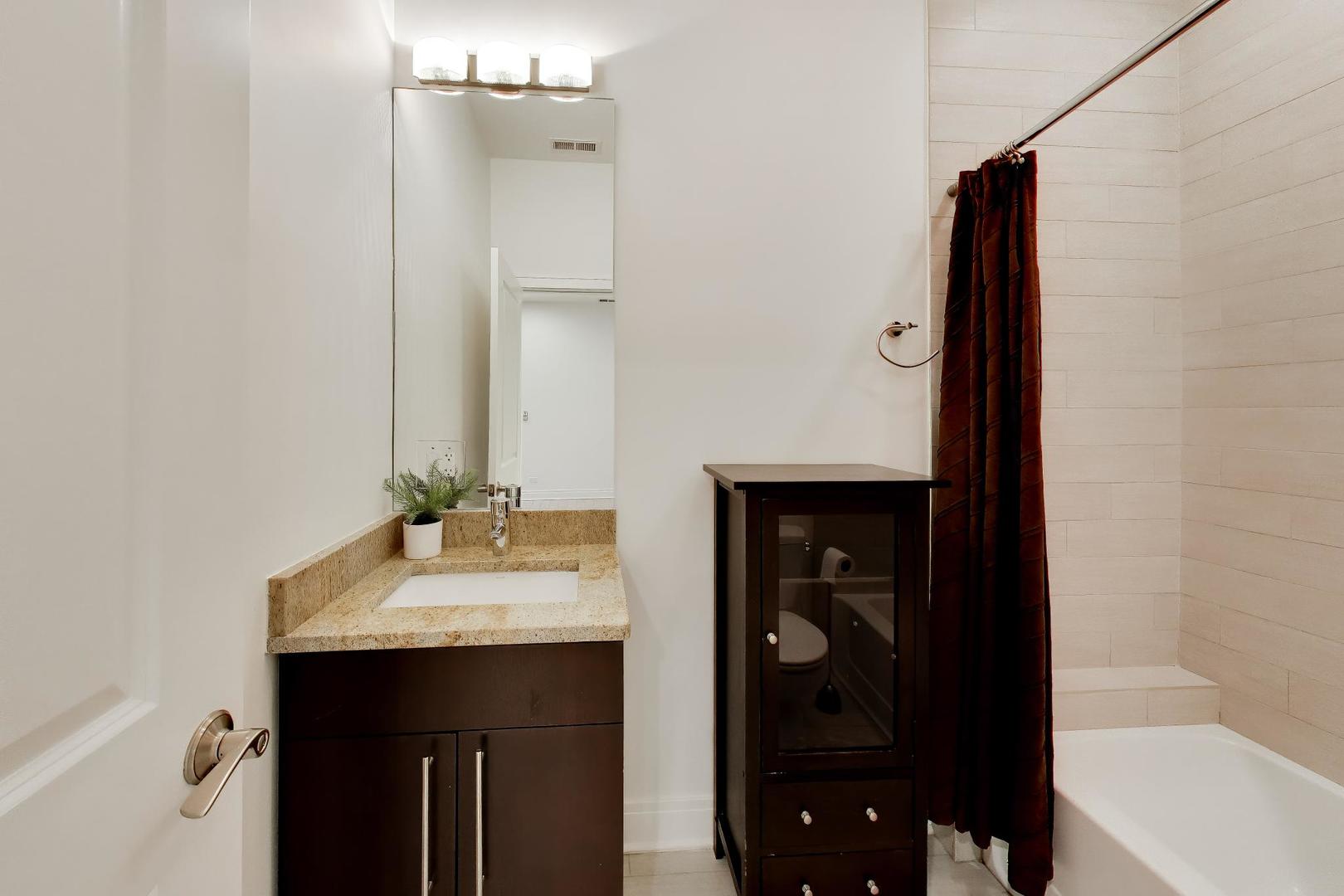 3407 N Bell Avenue Unit: B