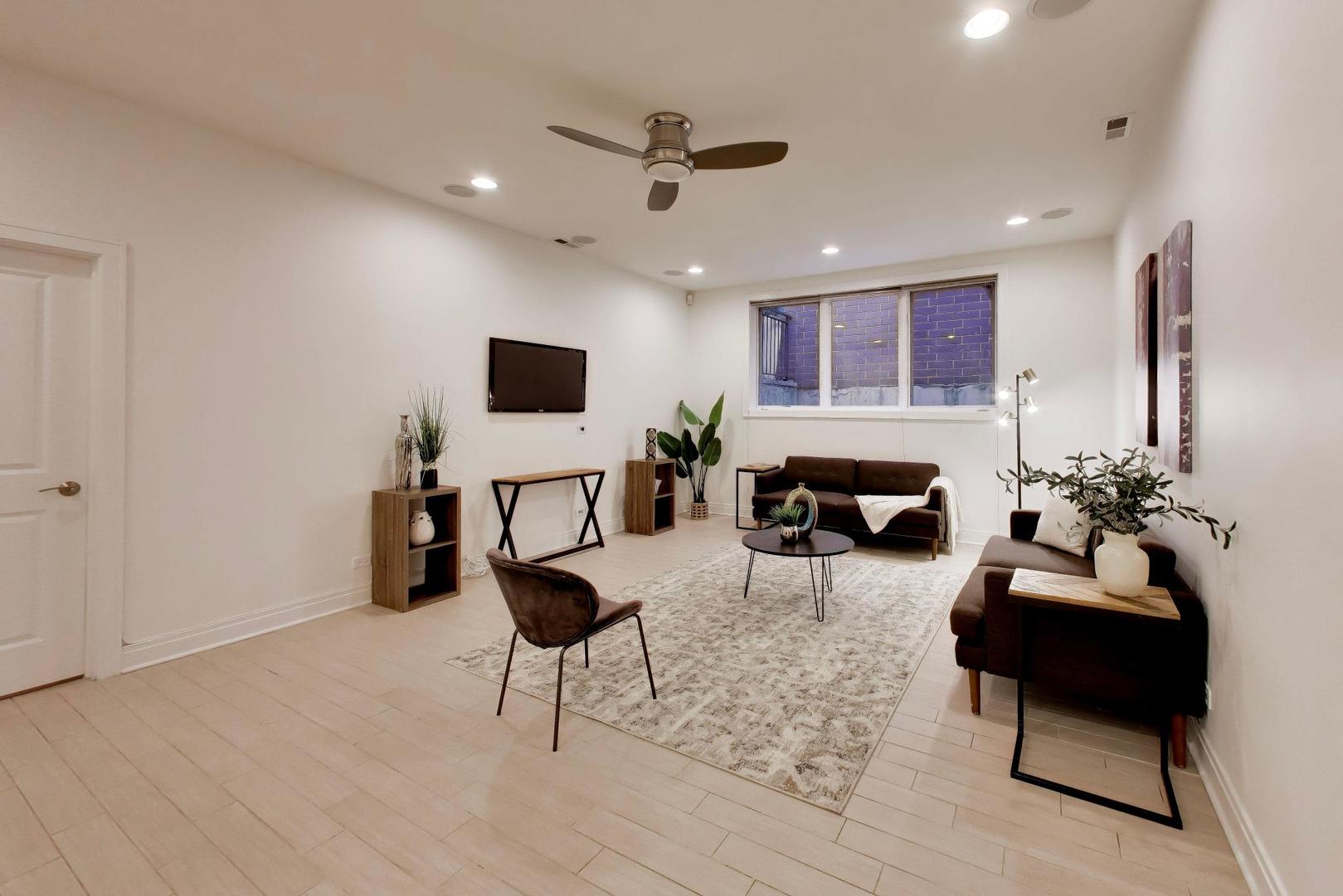 3407 N Bell Avenue Unit: B