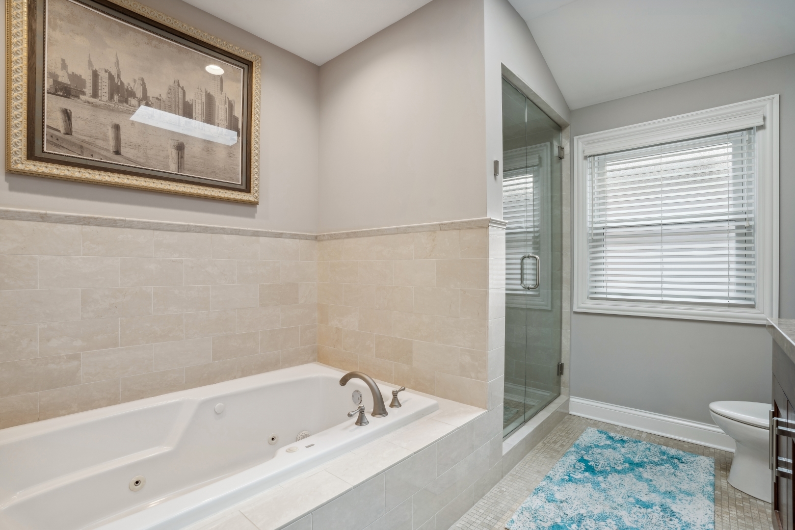 2530 N ASHLAND Avenue Unit: 3S