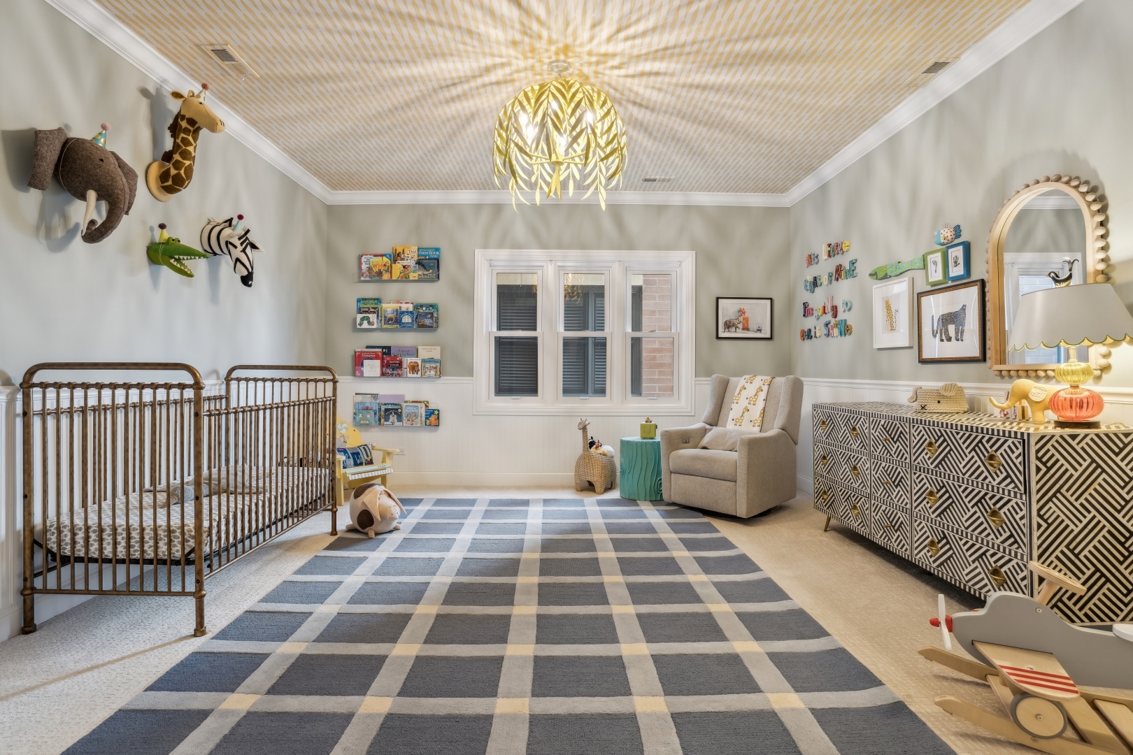 2530 N ASHLAND Avenue Unit: 3S