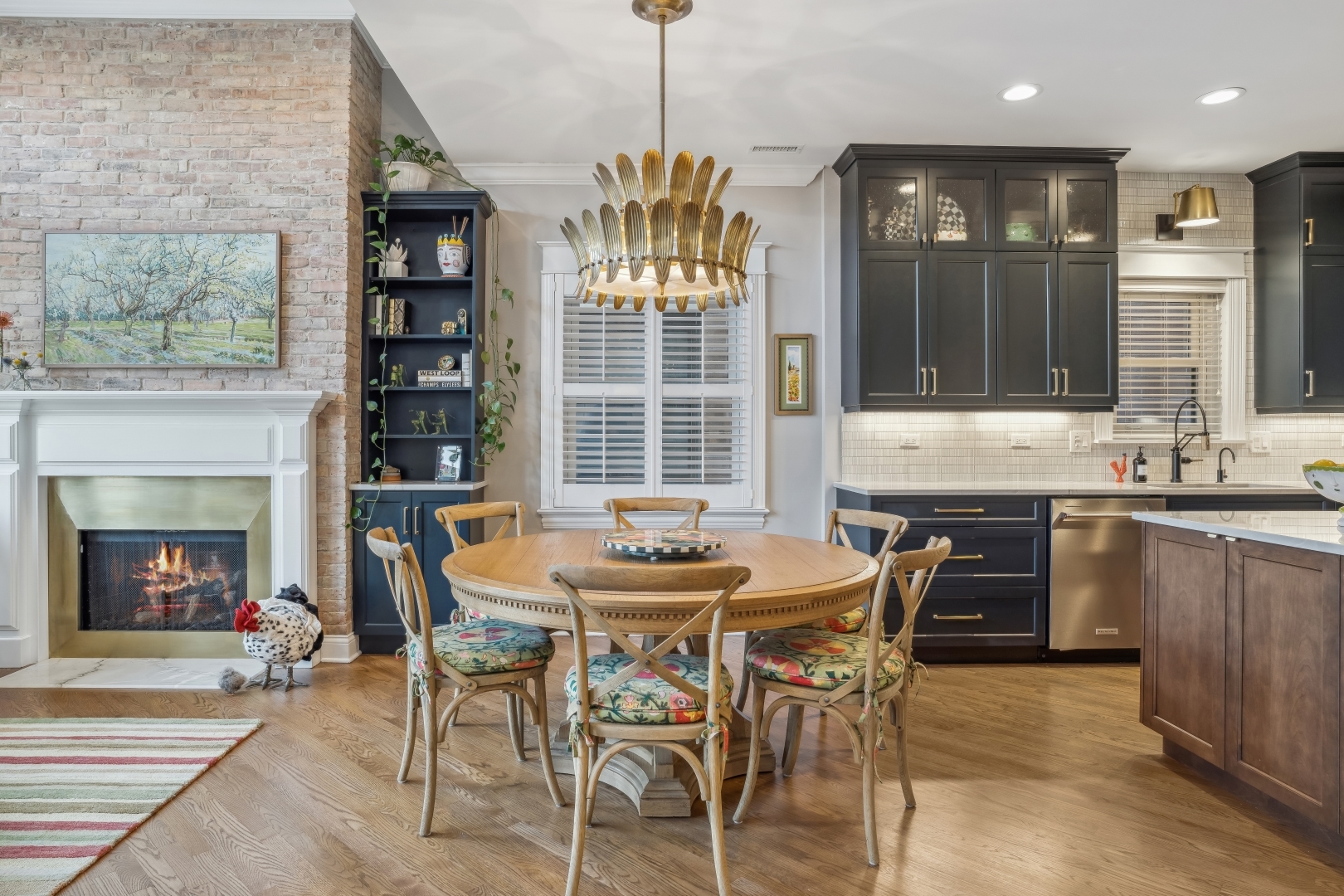 2530 N ASHLAND Avenue Unit: 3S