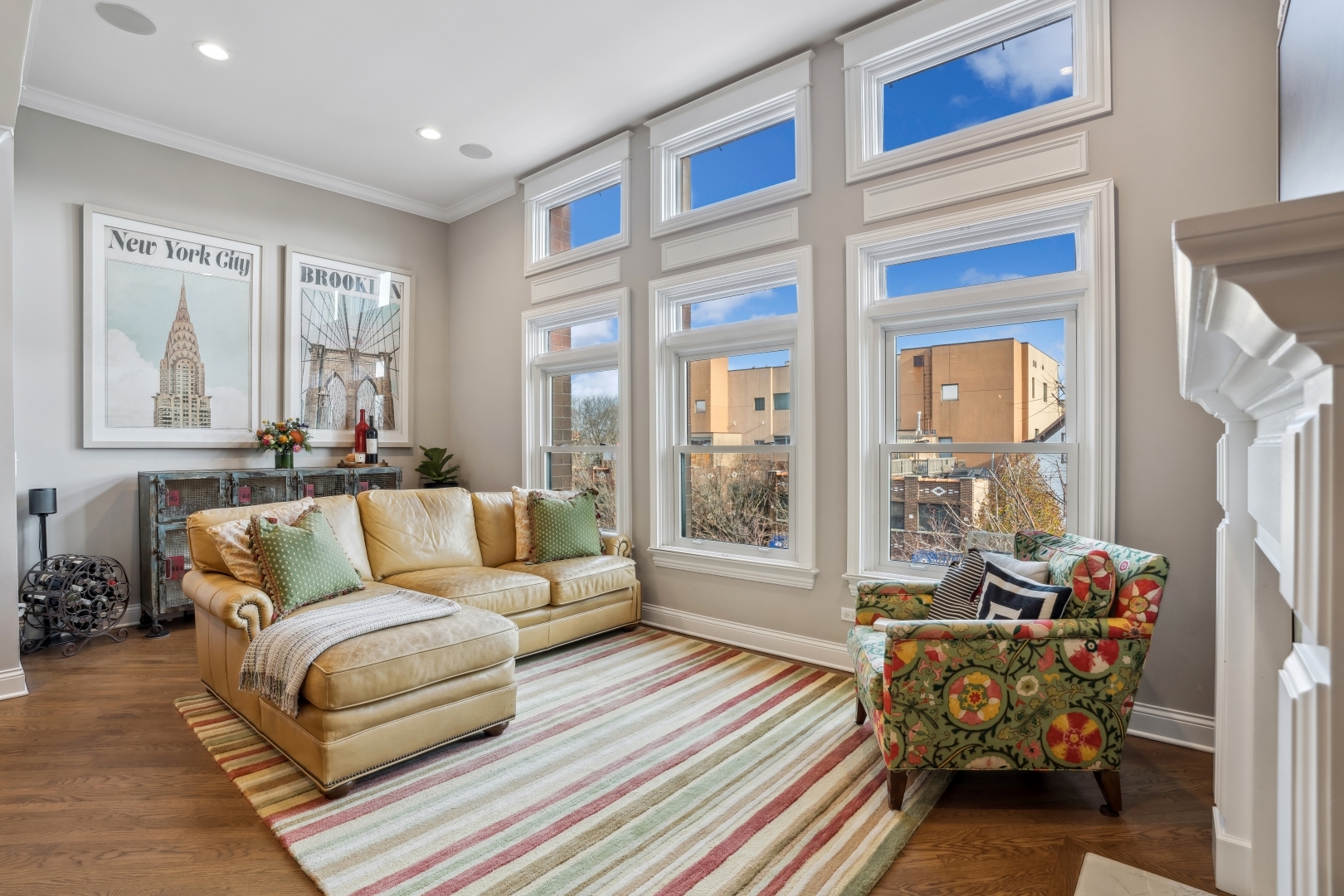 2530 N ASHLAND Avenue Unit: 3S