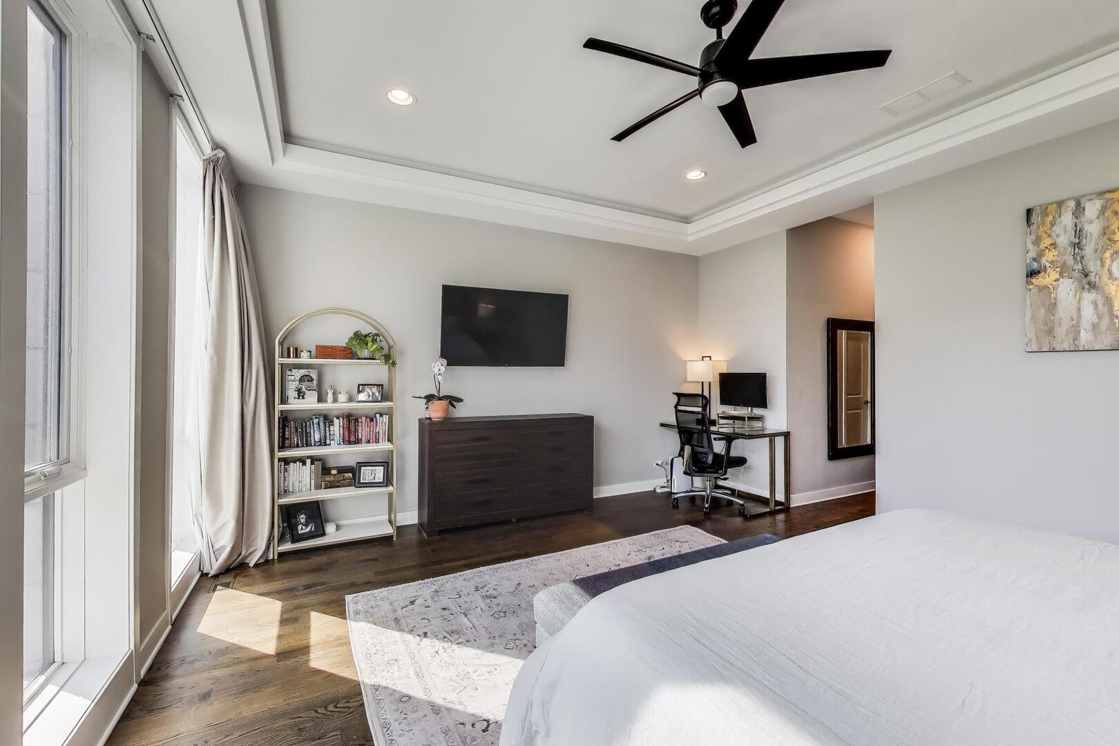 926 N Honore Street Unit: 2