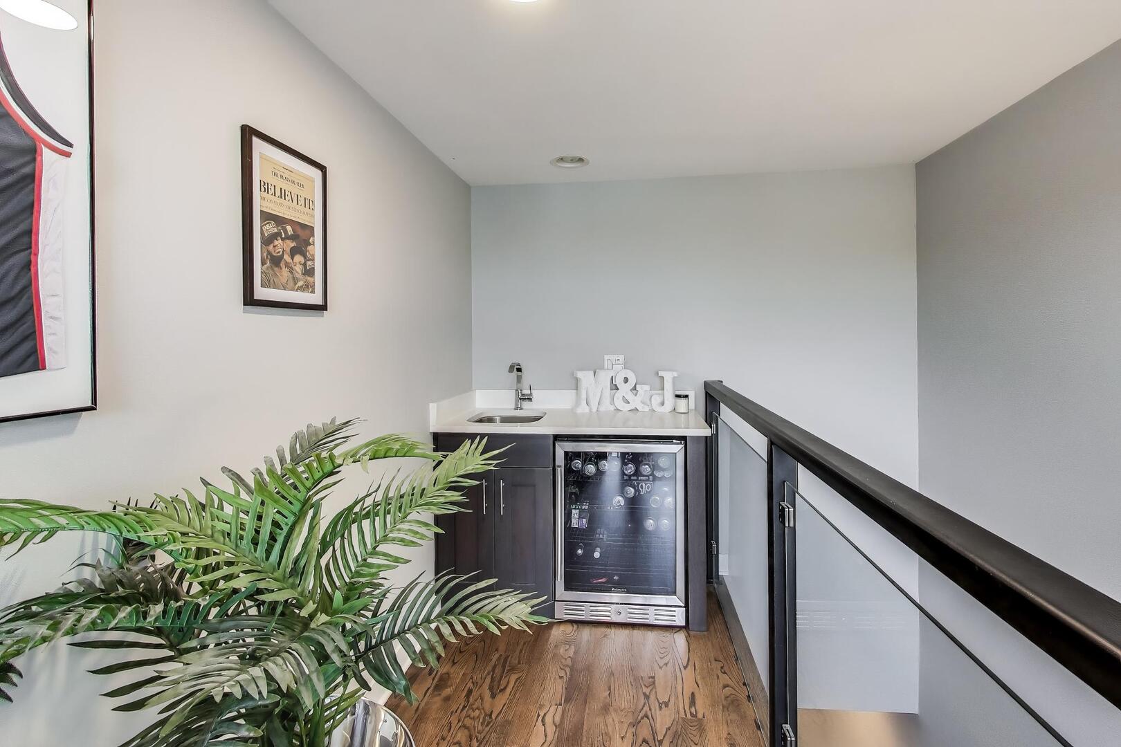 926 N Honore Street Unit: 2