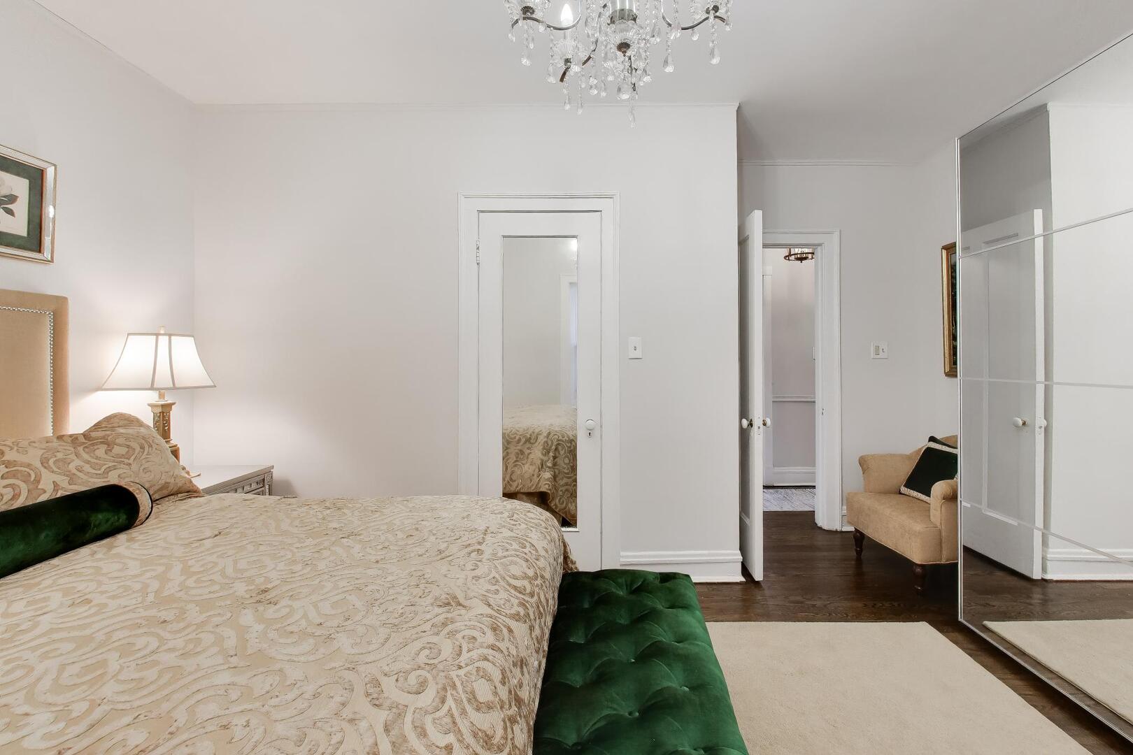 440 W Oakdale Avenue Unit: 1
