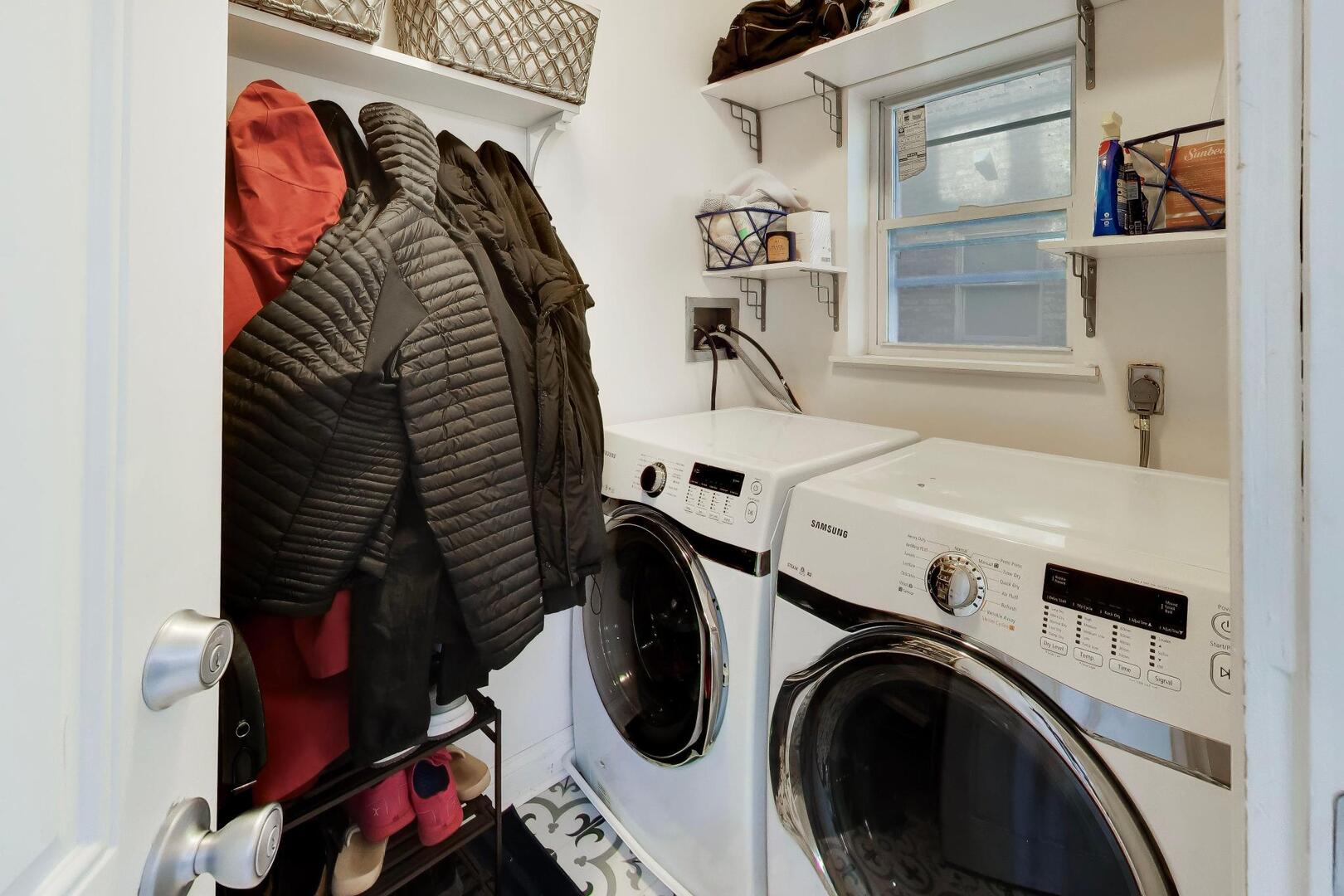 440 W Oakdale Avenue Unit: 1