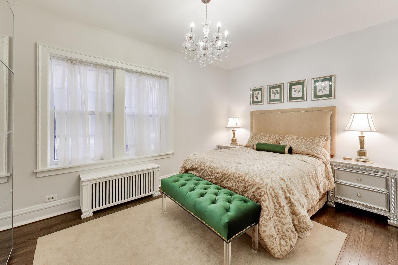 440 W Oakdale Avenue Unit: 1
