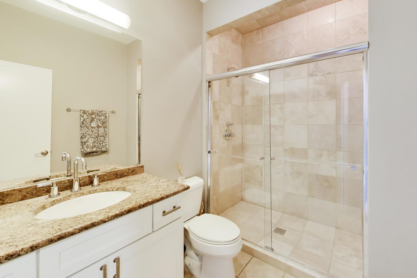 2241 W Melrose Street