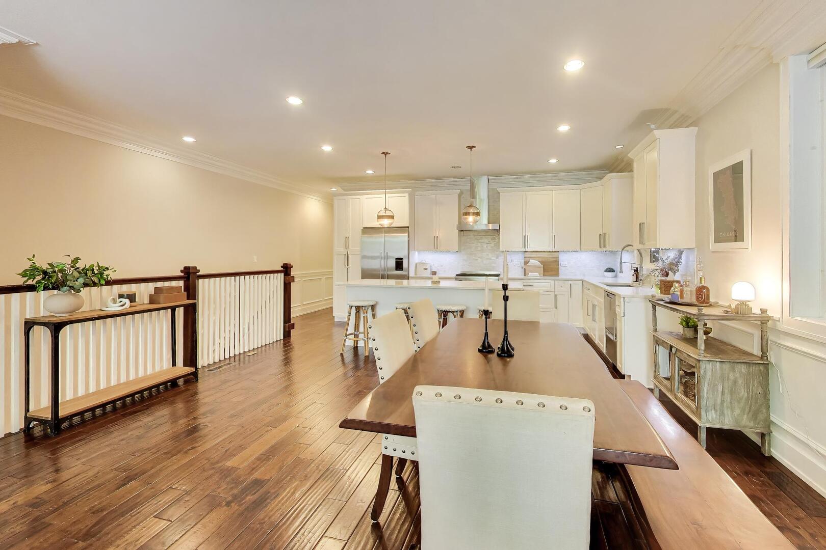 2312 W BELMONT Avenue Unit: 1E