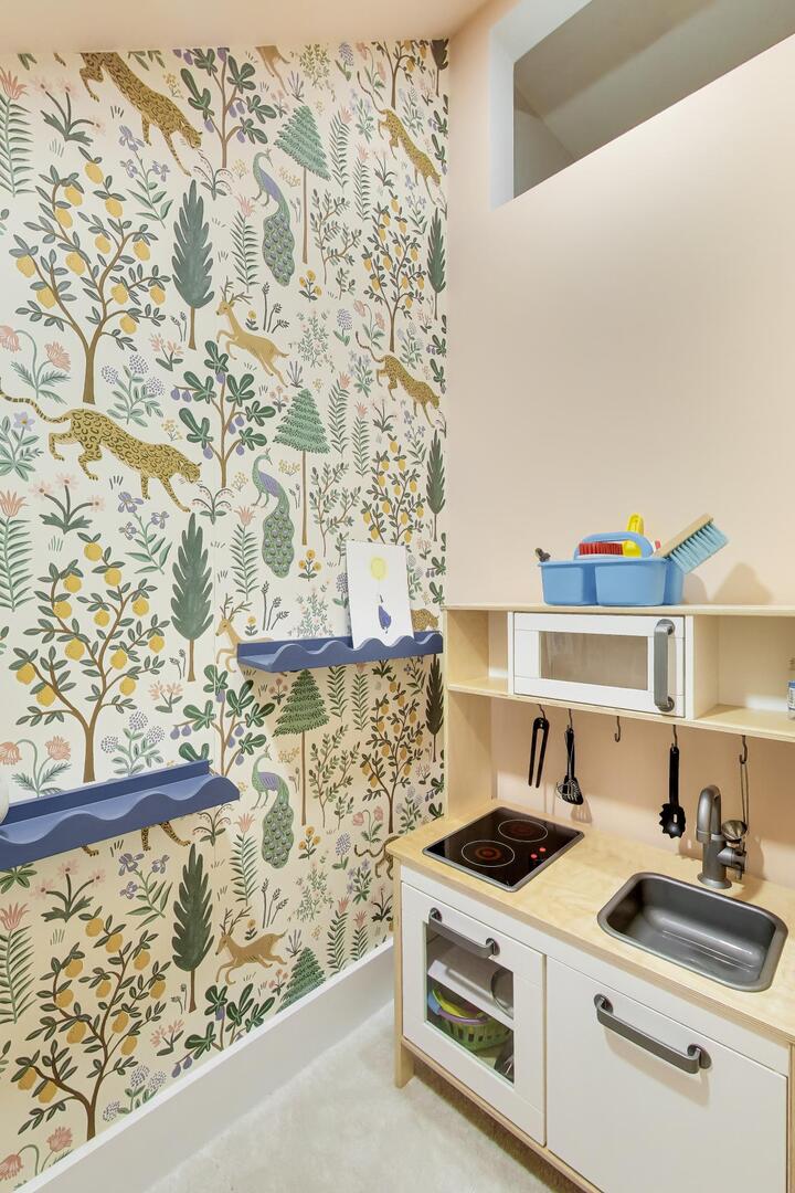 2312 W BELMONT Avenue Unit: 1E