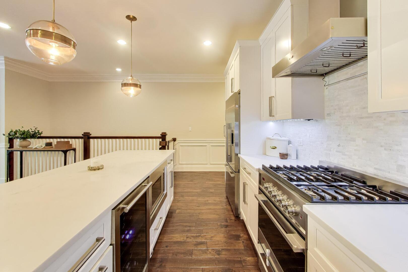 2312 W BELMONT Avenue Unit: 1E