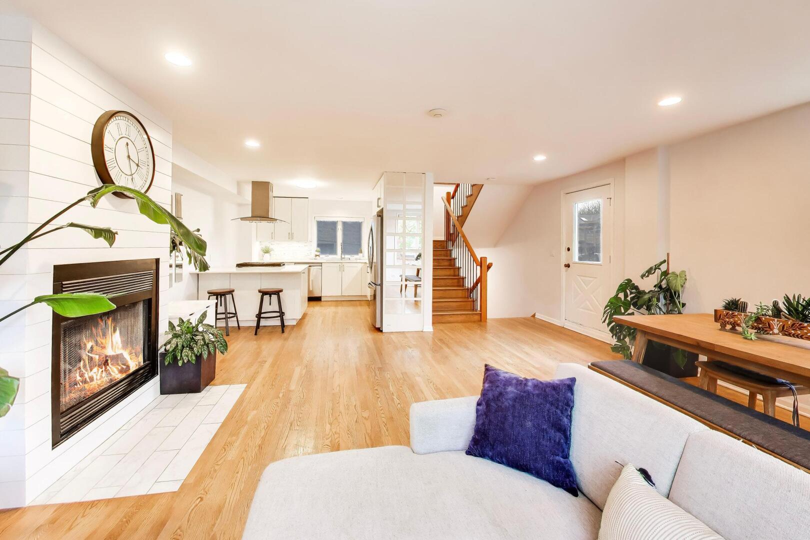 2810 N WOLCOTT Avenue Unit: 2810