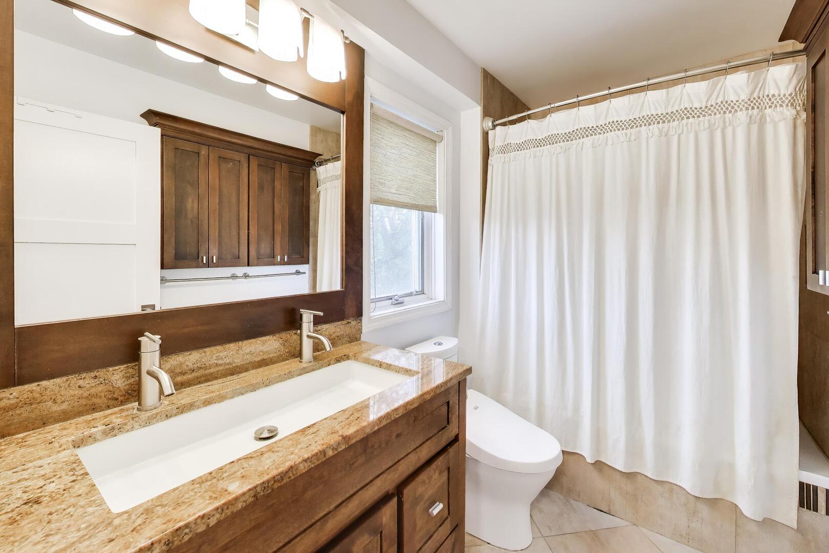 2810 N WOLCOTT Avenue Unit: 2810