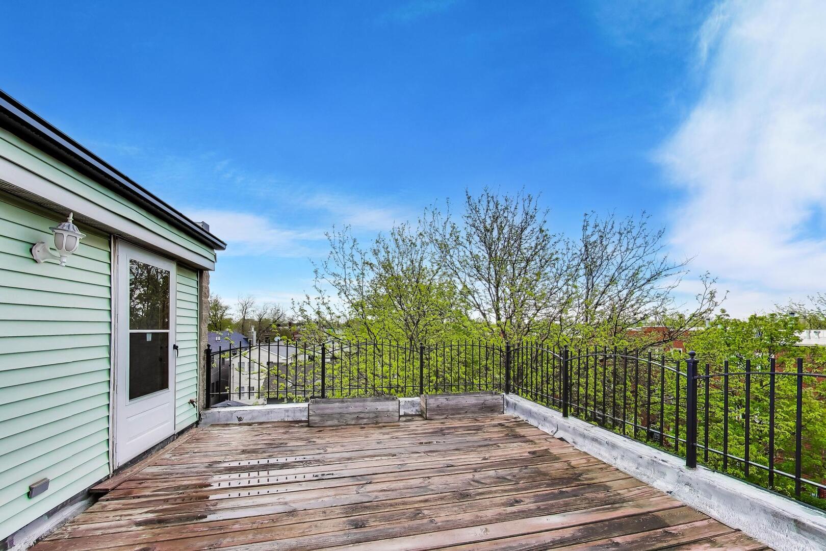 2810 N WOLCOTT Avenue Unit: 2810