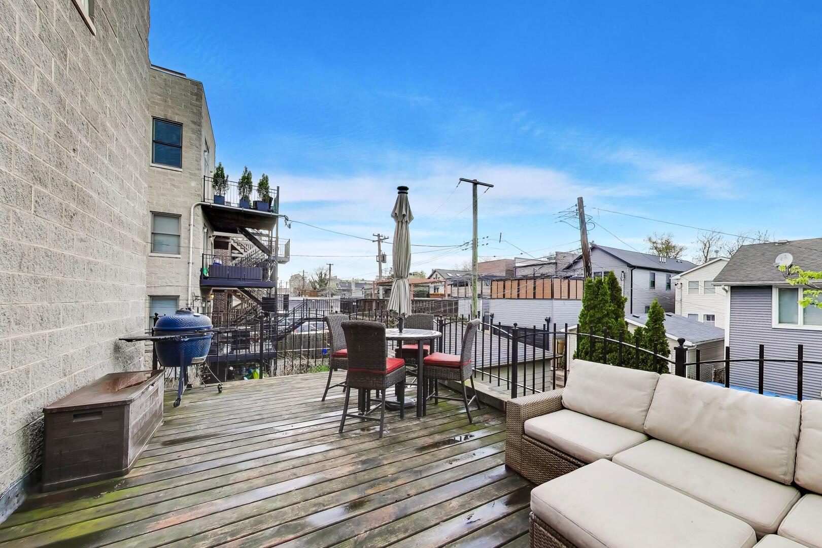 2810 N WOLCOTT Avenue Unit: 2810