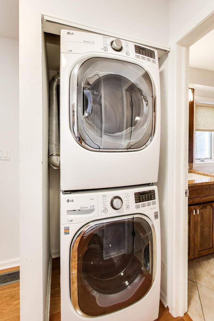2810 N WOLCOTT Avenue Unit: 2810