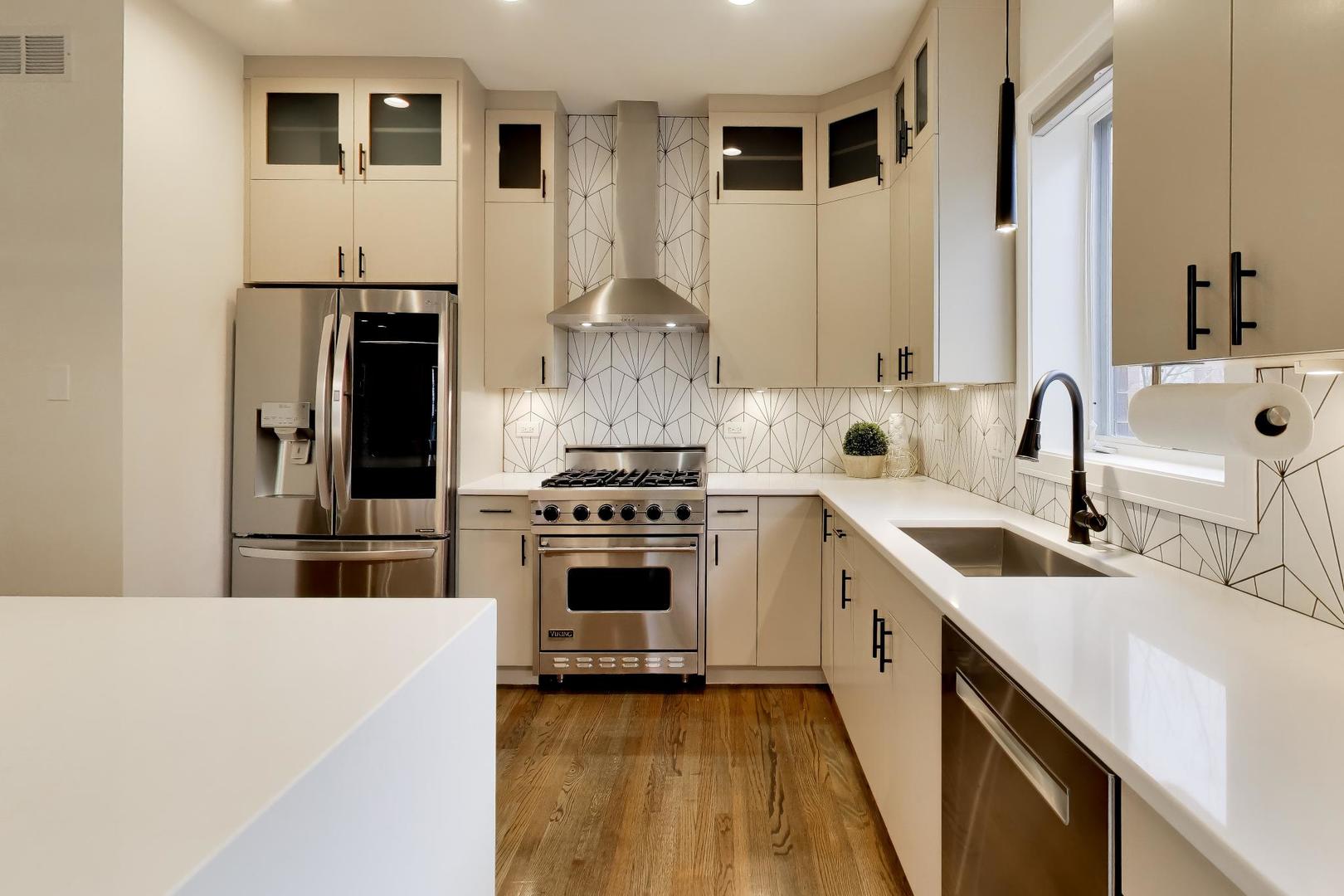 3407 N Bell Avenue Unit: B