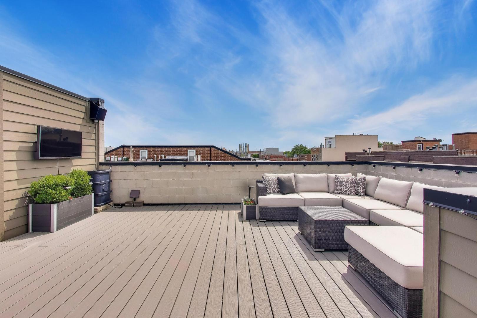 2136 W Belmont Avenue Unit: PH
