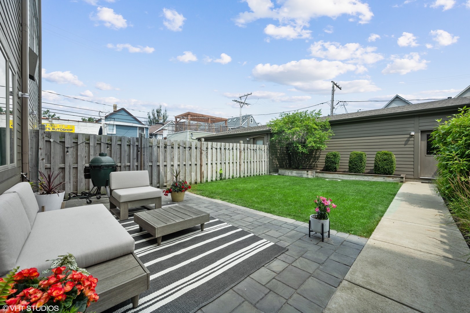 1544 W Montana Street