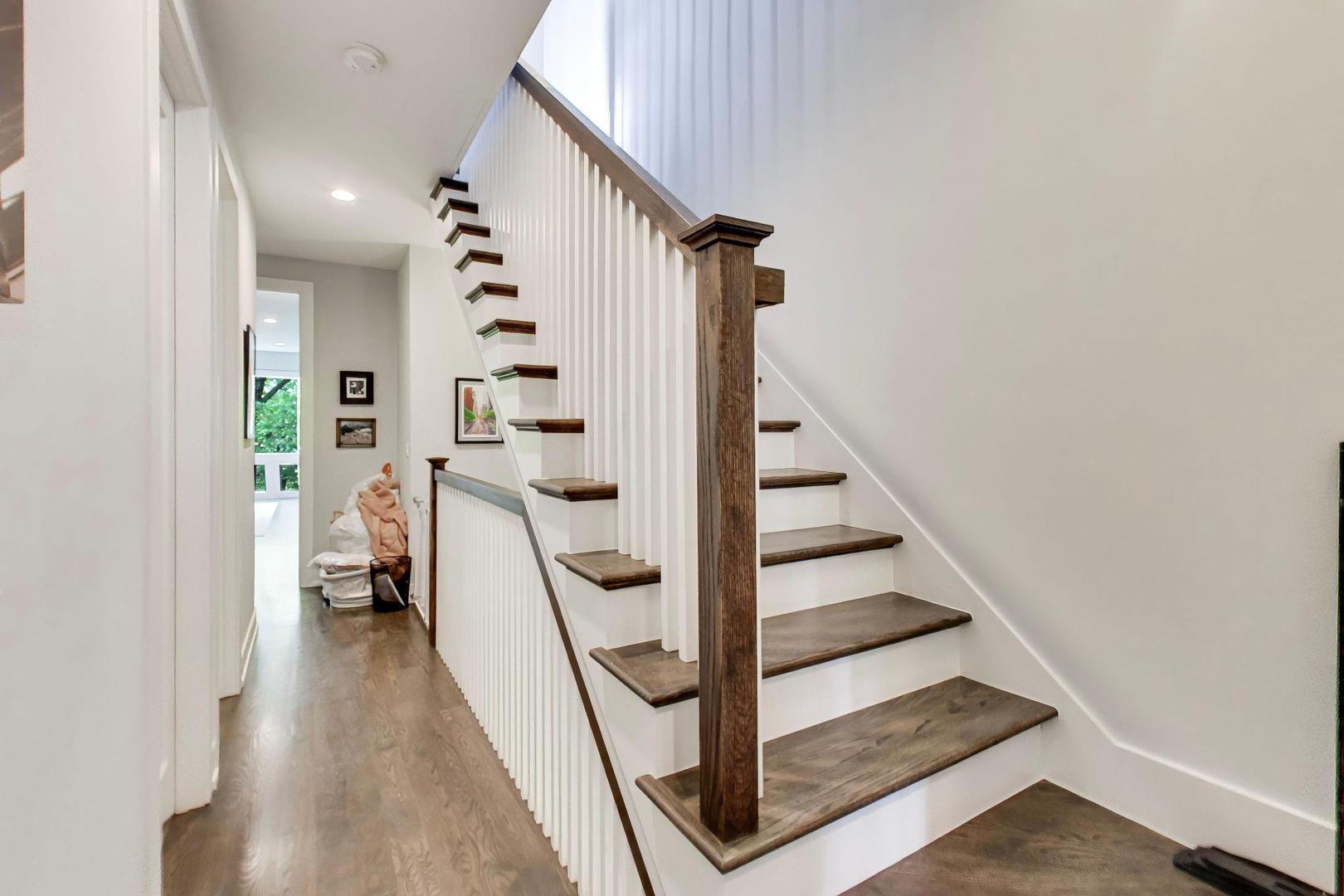 2140 W Rice Street Unit: 2E