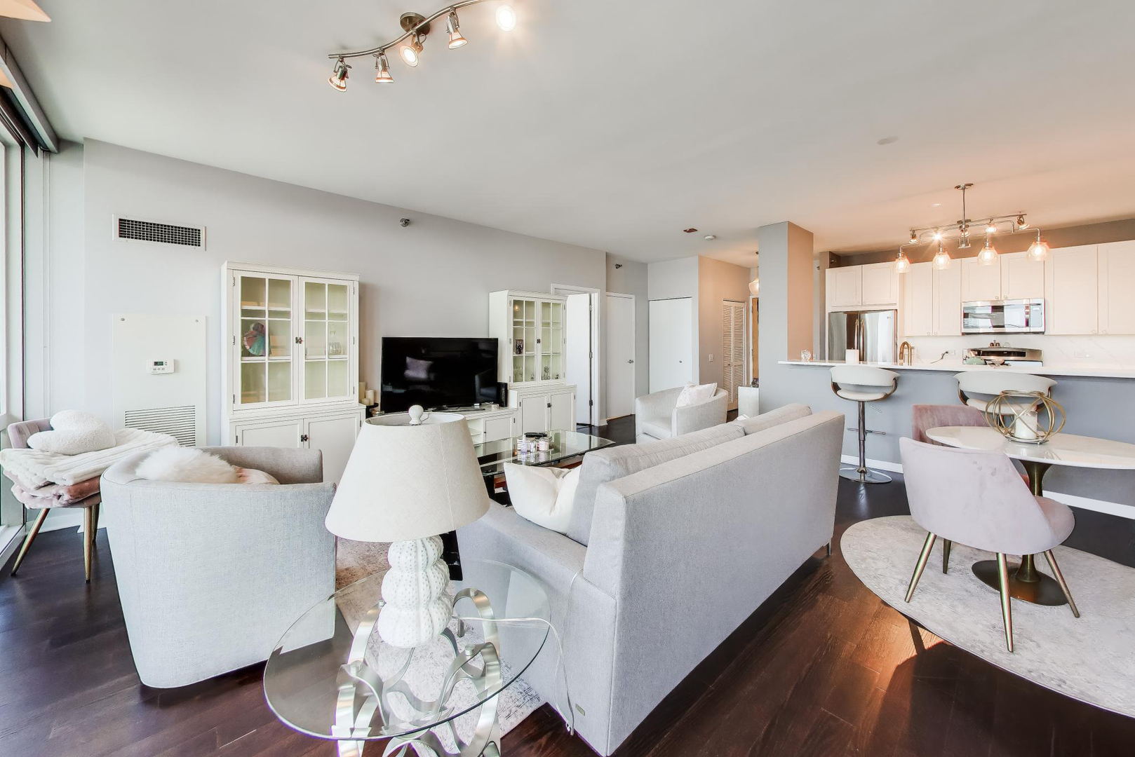 757 N Orleans Street Unit: 1105