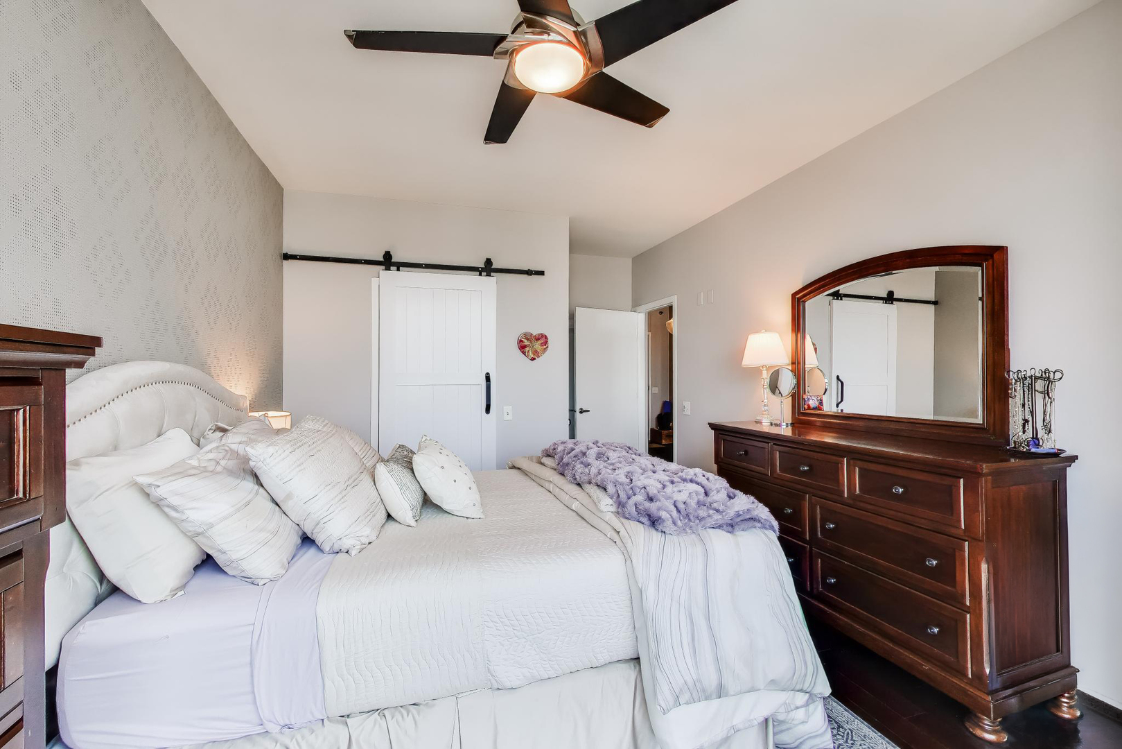 757 N Orleans Street Unit: 1105