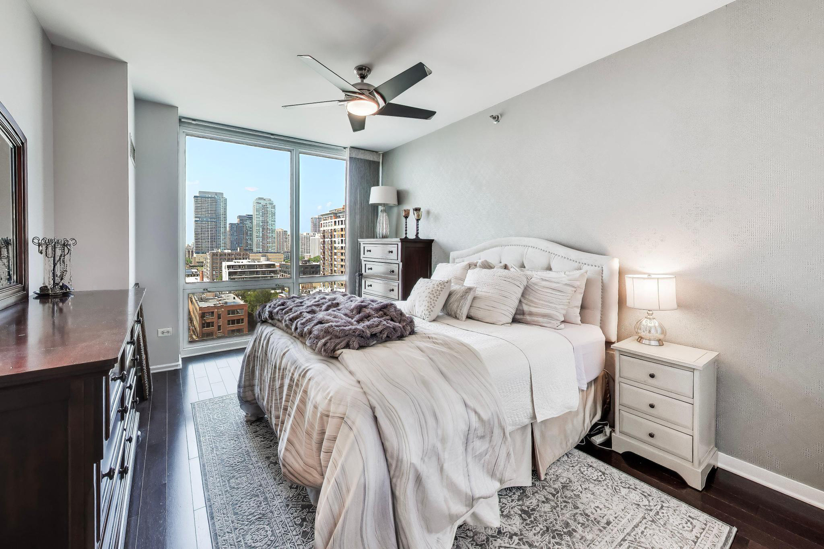757 N Orleans Street Unit: 1105