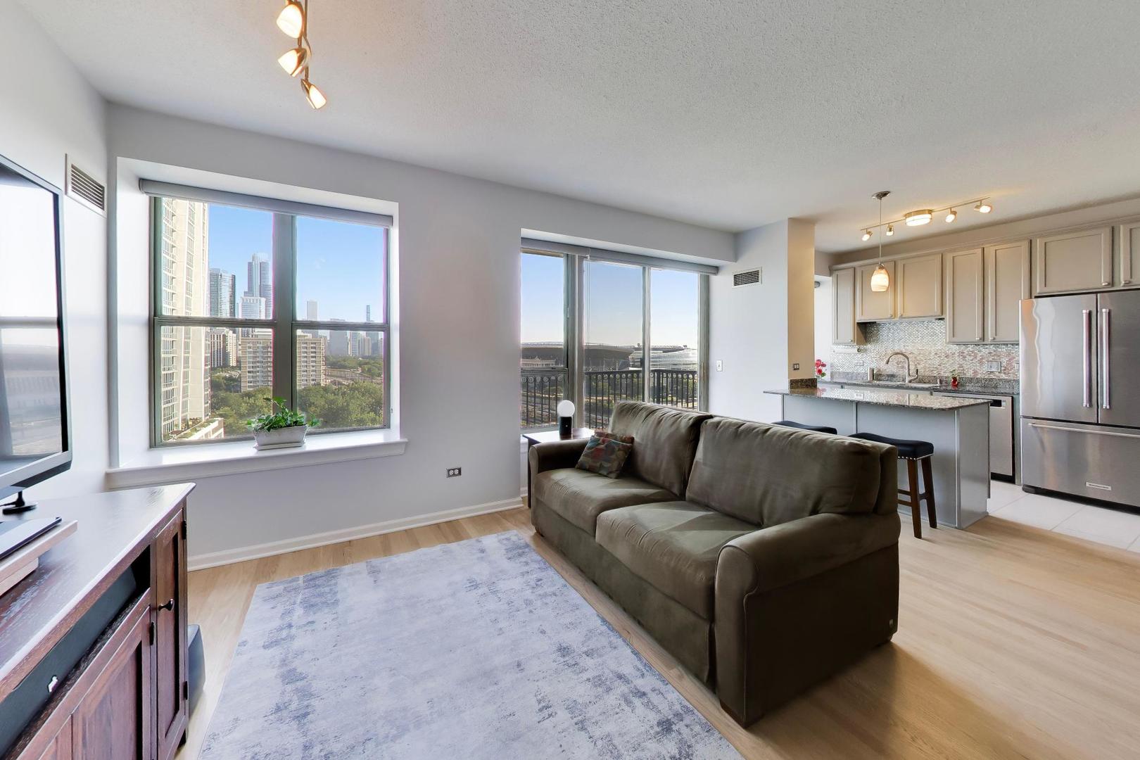1717 S PRAIRIE Avenue Unit: 1204