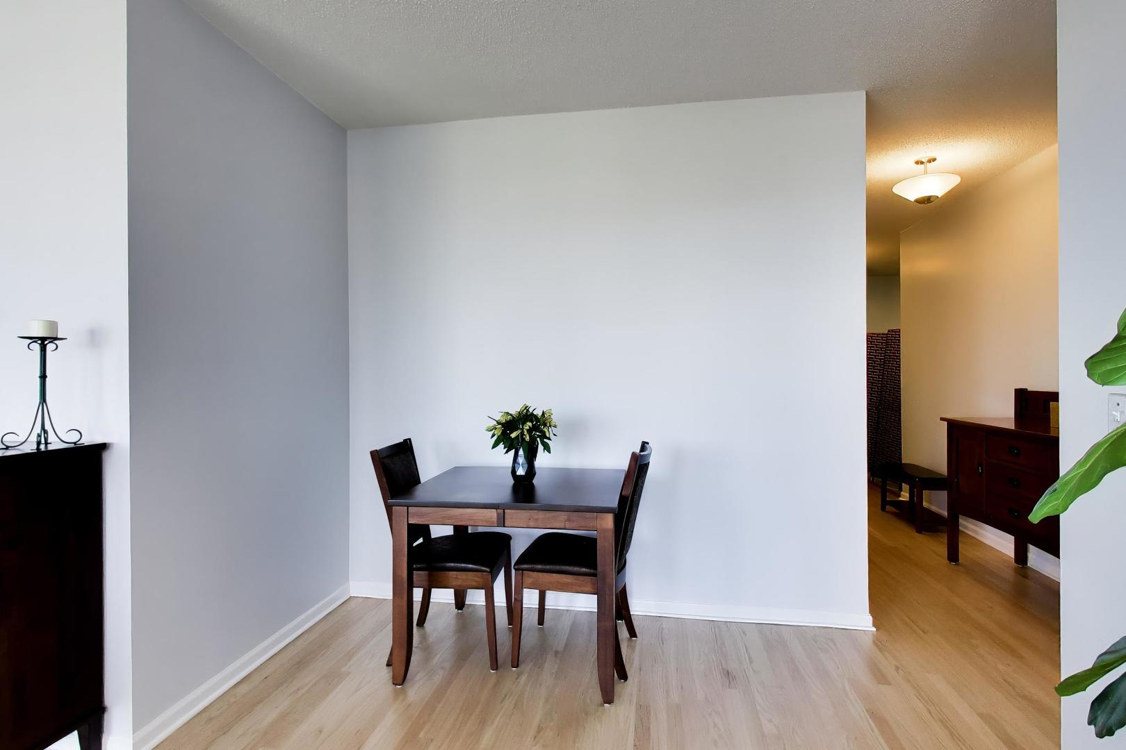1717 S PRAIRIE Avenue Unit: 1204