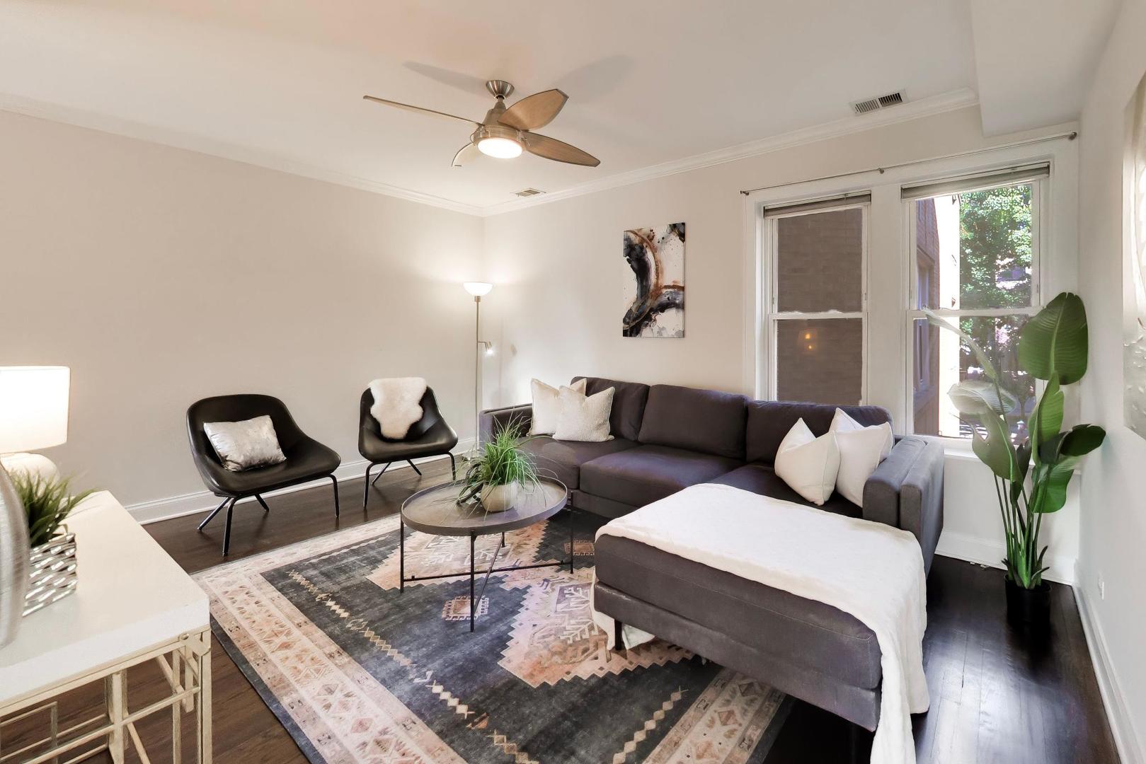 3406 N Bell Avenue Unit: 2