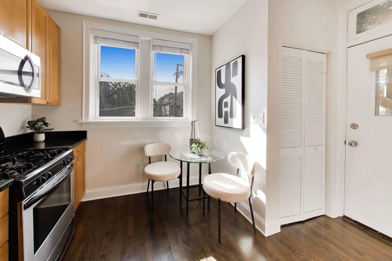 3406 N Bell Avenue Unit: 2