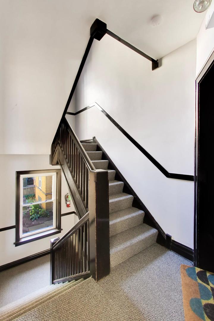 3406 N Bell Avenue Unit: 2