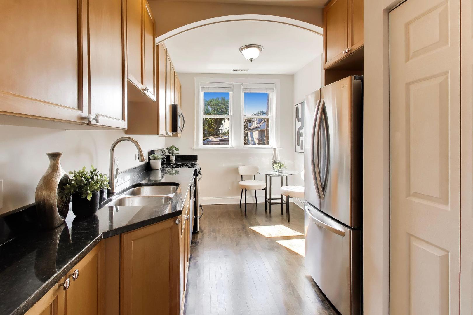 3406 N Bell Avenue Unit: 2