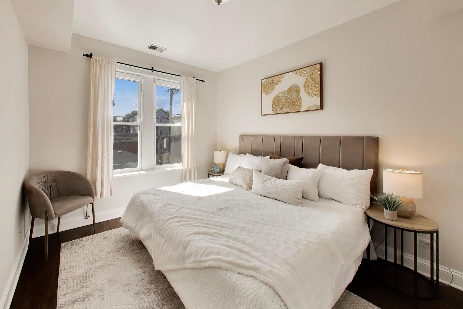 3406 N Bell Avenue Unit: 2