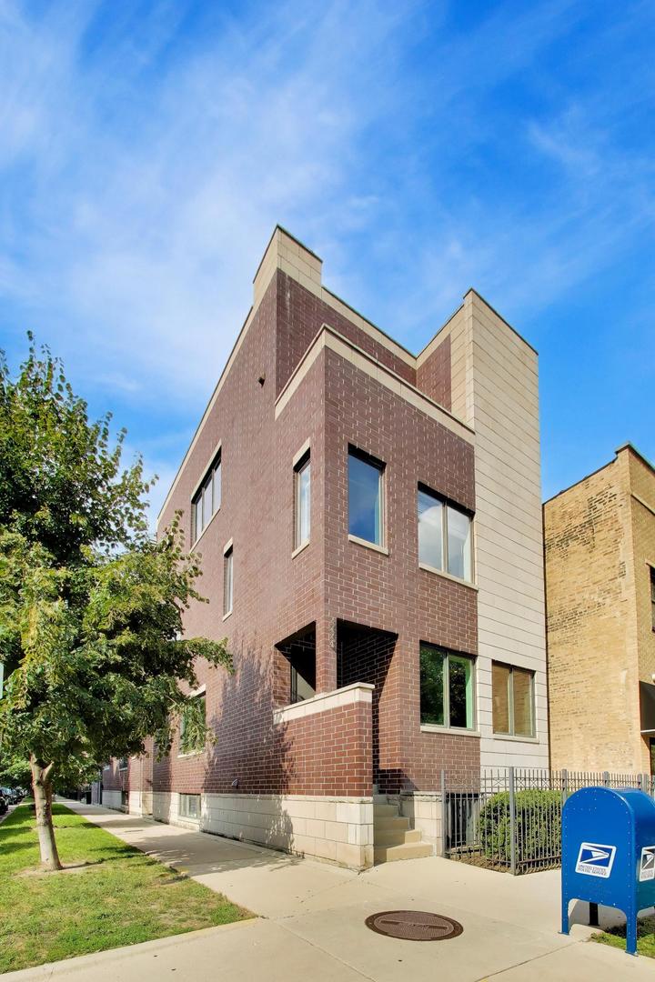 2224 W Roscoe Street Unit: A