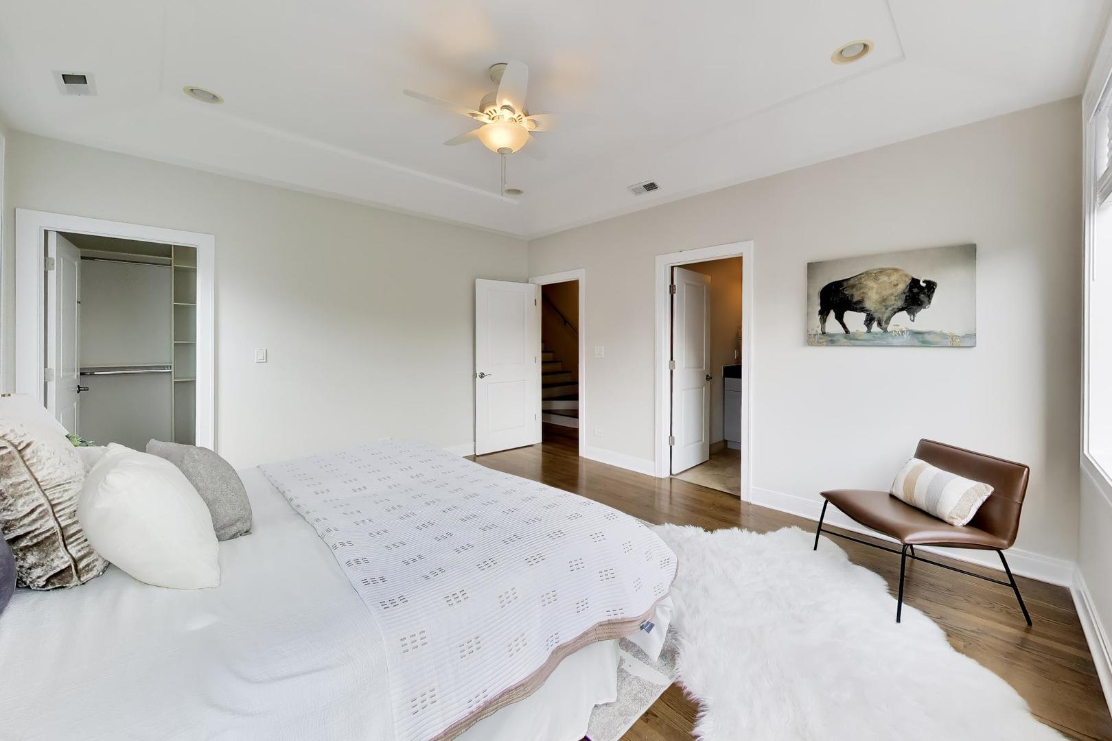 2224 W Roscoe Street Unit: A