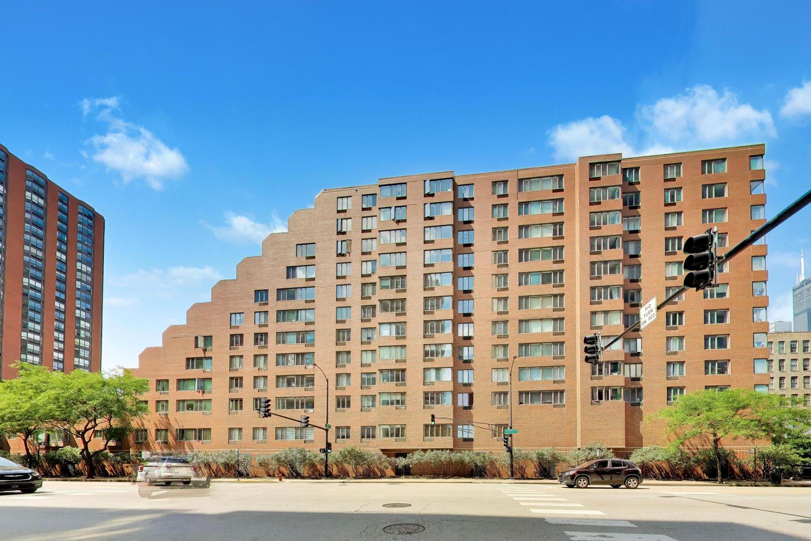 801 S Plymouth Court Unit: 807