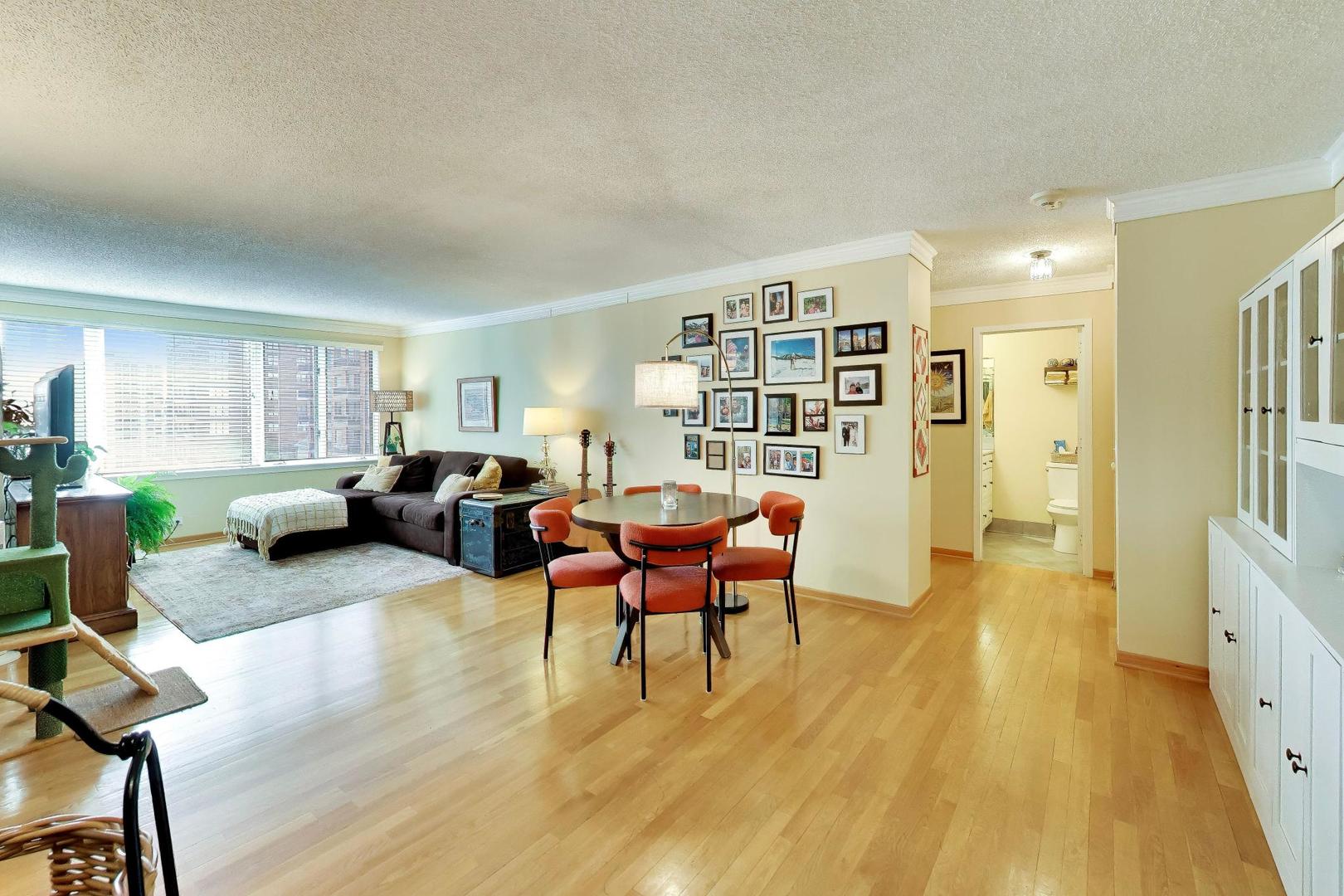 801 S Plymouth Court Unit: 807