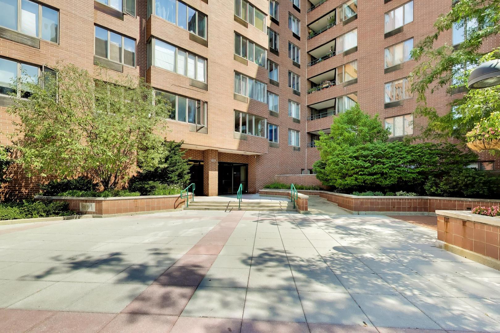 801 S Plymouth Court Unit: 807