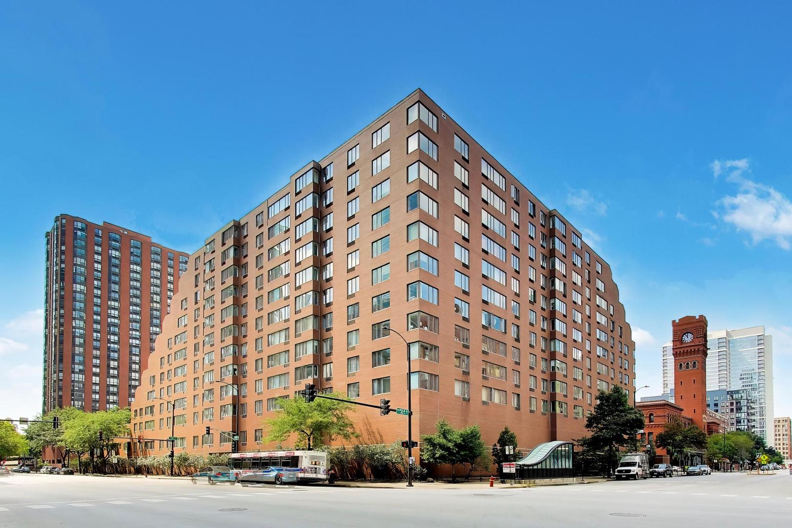 801 S Plymouth Court Unit: 807