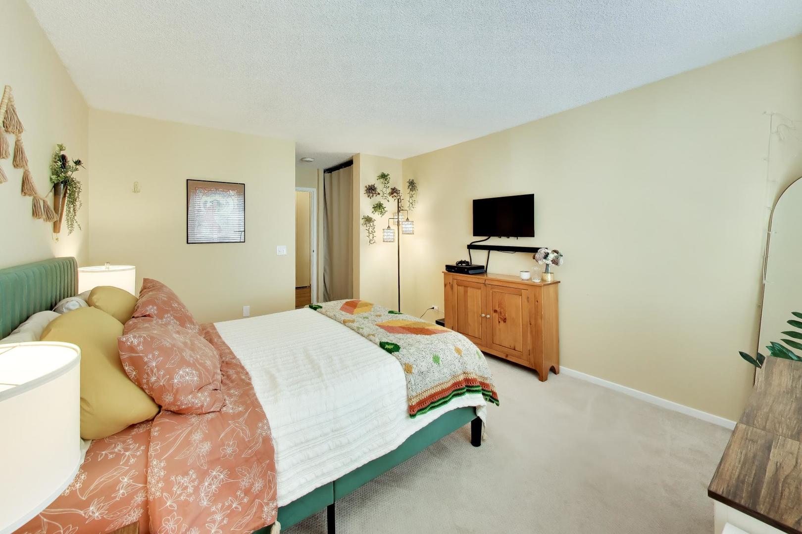 801 S Plymouth Court Unit: 807