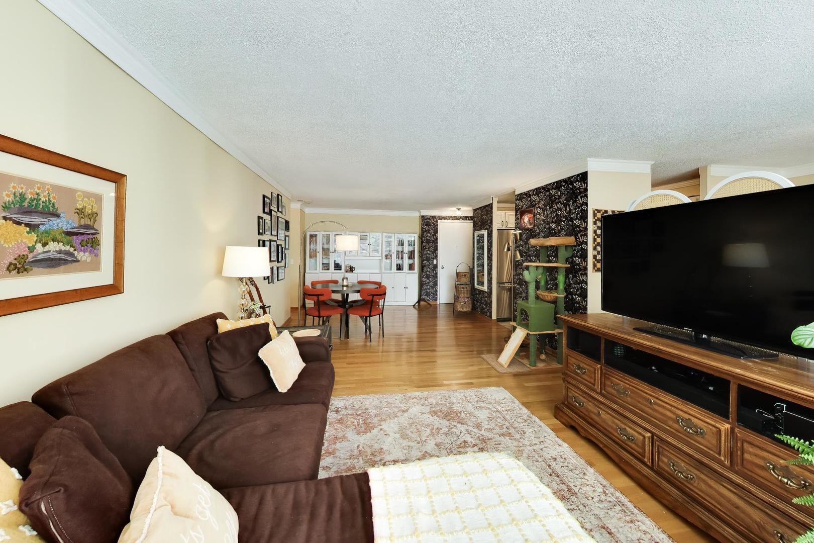 801 S Plymouth Court Unit: 807
