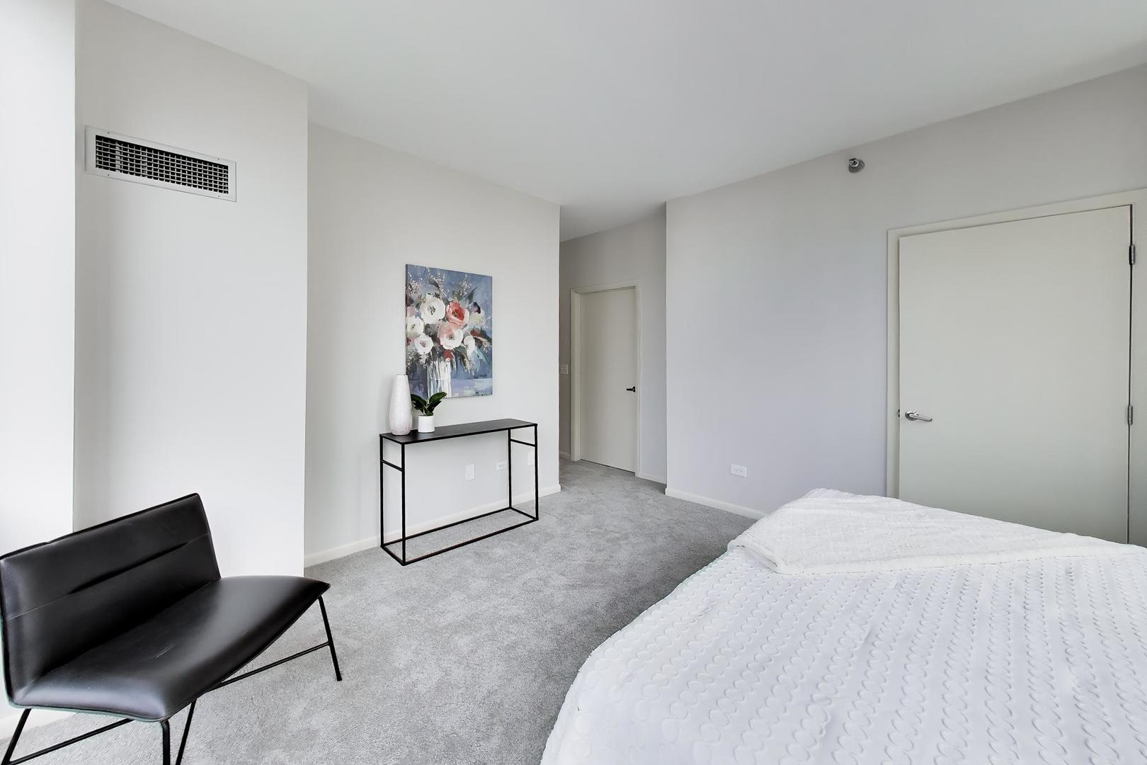 435 W Erie Street Unit: 1508